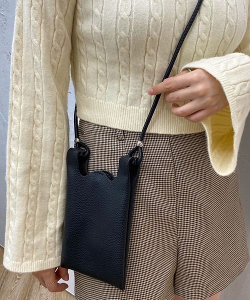 apres jour mignon(アプレジュールミニョン)の「【apresjour mignon×ARIAZ】カラーミニショルダーバッグ(ショルダーバッグ・レディース・グリーン系その他/ブラック/オフホワイト/グリーン/ピンク・ONESIZE)」の2枚目の写真