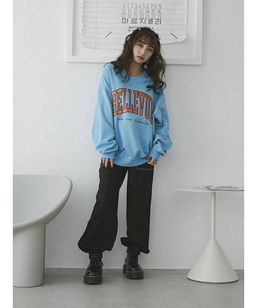 jouetie（ジュエティ）の「サテンロゴBIGプルオーバー【スウェット