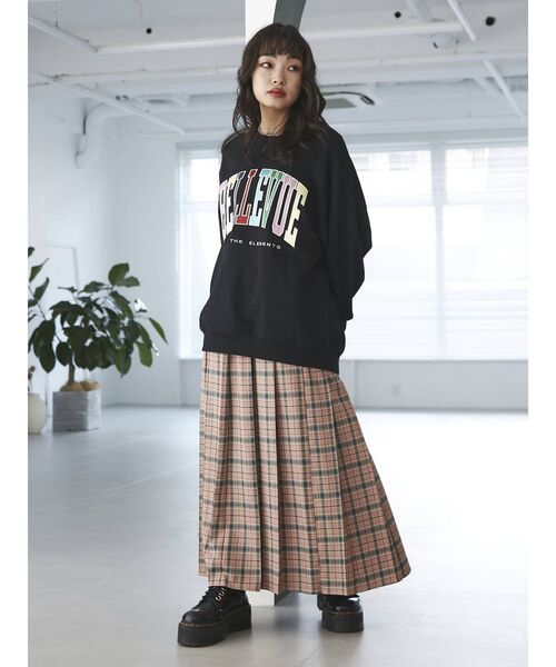 jouetie(ジュエティ)の「サテンロゴBIGプルオーバー【スウェット】(スウェット・レディース・ブルー/オフホワイト/ブラック・MEDIUM)」の17枚目の写真