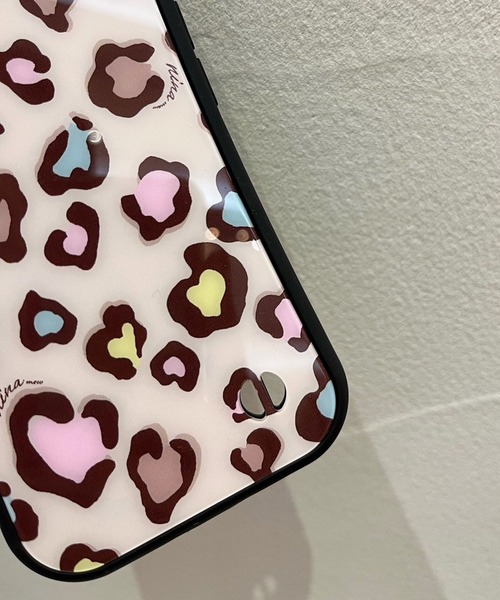 nina mew（ニーナミュウ）の「ヒョウ柄iPhoneカバー 12/12Pro