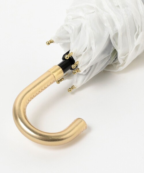 Ray BEAMS(レイビームス)の「Ray BEAMS / フリル 晴雨兼用 折りたたみ傘(折りたたみ傘・レディース・オフホワイト/ブラック・ONE SIZE)」の5枚目の写真