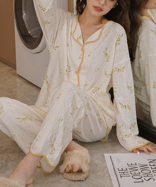 Amains(アメイン)の「ケーブル花柄パジャマ(ルームウェア/パジャマ・レディース・オフホワイト・M)」の3枚目の写真