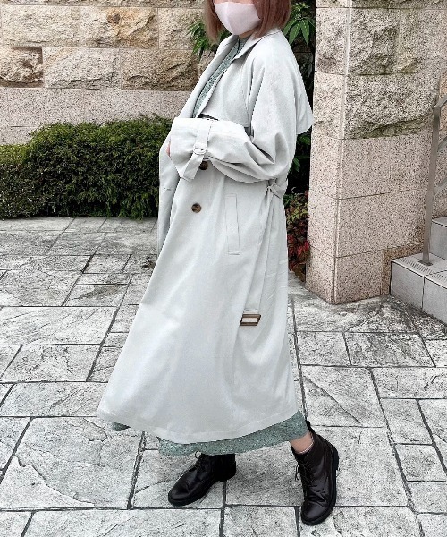 EPIMI E'PIMMY（エピミエピミー）の「くすみカラーロングトレンチコート（トレンチコート・レディース・グレイッシュベージュ/シルバーグレー/ベージュ/ミント・MEDIUM）」の18枚目の写真