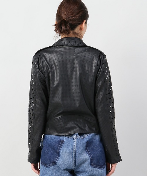 B.C STOCK（ベーセーストック）の「合皮レースパンチングライダース（ライダースジャケット・レディース・ブラック・FREE）」の5枚目の写真