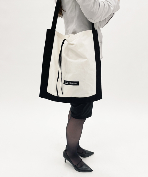EDIT. FOR LULU（エディットフォールル）の「【EDIT. FOR LULU×EMILY WEEK】バイカラートートバッグ（ショルダーバッグ・レディース・ベージュ/ホワイト・FREE）」の13枚目の写真
