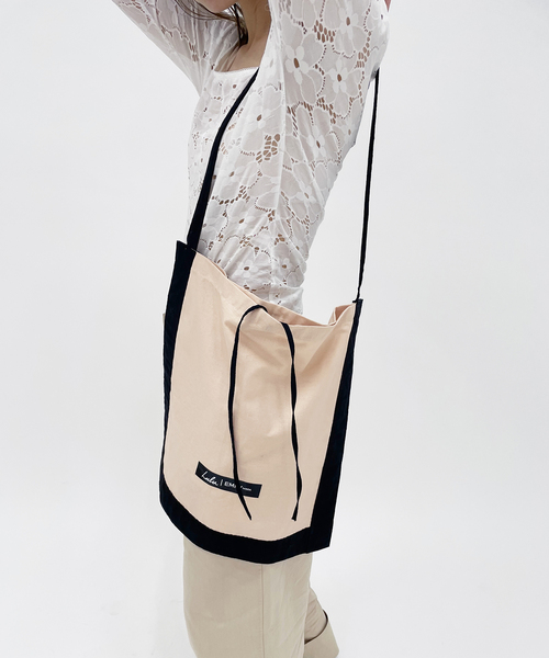 EDIT. FOR LULU（エディットフォールル）の「【EDIT. FOR LULU×EMILY WEEK】バイカラートートバッグ（ショルダーバッグ・レディース・ベージュ/ホワイト・FREE）」の14枚目の写真
