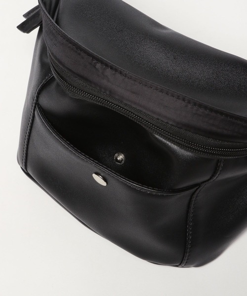 LAKOLE（ラコレ）の「フェイクレザーボディバッグ / 183126（ボディ