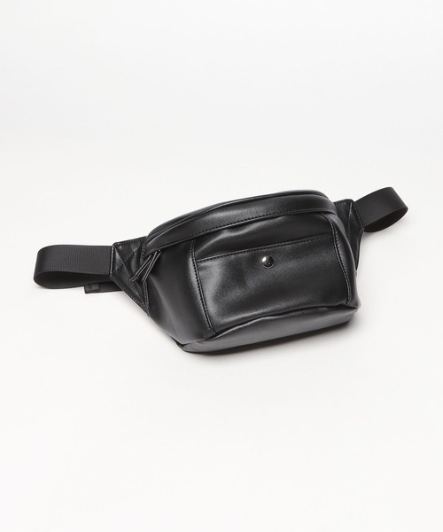 LAKOLE（ラコレ）の「フェイクレザーボディバッグ / 183126（ボディバッグ/ウエストポーチ・レディース・ブラック/ホワイト/シルバー・FREE）」の10枚目の写真