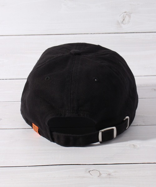 UNIVERSAL OVERALL(ユニバーサルオーバーオール)の「【UNIVERSAL OVERALL/ユニバーサルオーバーオール】UQロゴ刺繍T/Cツイルキャップ(キャップ・メンズ・グリーン/チャコール/ホワイト/ブラック/ブラウン/グレー・FREE)」の9枚目の写真