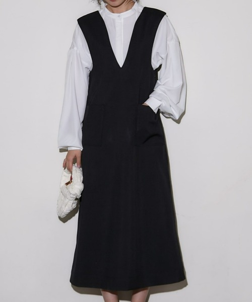 ECRIRE（エクリール）の「深Vネックジャンスカ（ジャンパースカート・レディース・ブラック/アイボリー・M）」の17枚目の写真