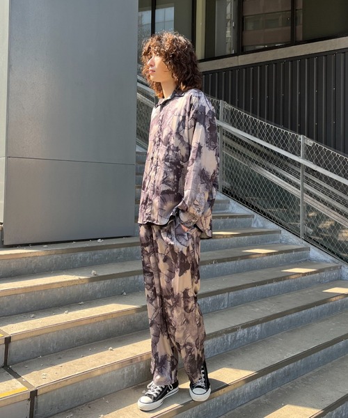 CIAOPANIC（チャオパニック）の「総柄レギュラーカラーシャツ（シャツ/ブラウス・レディース・グレー/ブルー・FREE）」の5枚目の写真