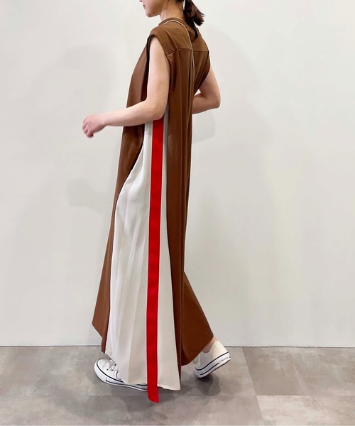 LUGIVA（ルギヴァ）の「サイドラインテープワンピース（ワンピース・レディース・ブラック/ブラウン・M）」の12枚目の写真