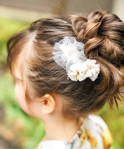 apres les cours(アプレレクール)の「チュールフラワーヘアクリップ_あぷれのはんなり浴衣&甚平(バレッタ/ヘアクリップ・キッズ・ピンク/アイボリー・FREE)」の2枚目の写真