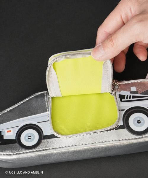 BIRTHDAY BAR（バースデイバー）の「【Back to the Future】オリジナル デロリアン スリムポーチ（ポーチ・レディース・シルバー・フリー）」の6枚目の写真