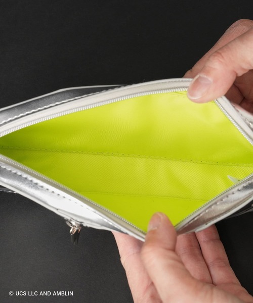 BIRTHDAY BAR（バースデイバー）の「【Back to the Future】オリジナル デロリアン スリムポーチ（ポーチ・レディース・シルバー・フリー）」の7枚目の写真