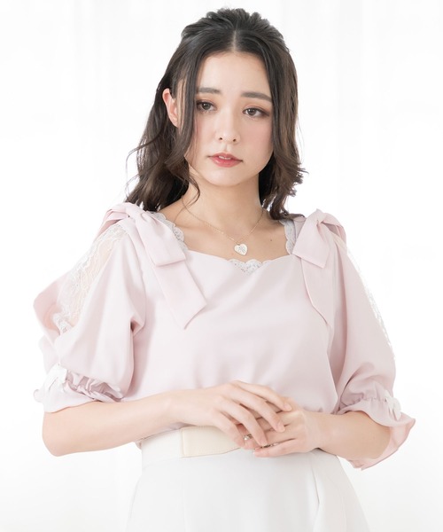 DearMyLoveRose（ディアマイラブローズ）の「2way肩リボンハートネックブラウス（シャツ/ブラウス・レディース・オフホワイト/ベビーピンク/ブラック/ホワイト・LARGE/XX-LARGE/MEDIUM/X-LARGE）」の2枚目の写真