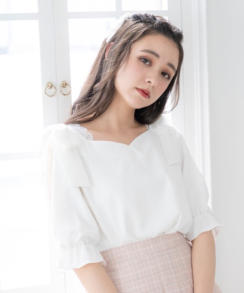 DearMyLoveRose（ディアマイラブローズ）の「2way肩リボンハートネックブラウス（シャツ/ブラウス・レディース・オフホワイト/ベビーピンク/ブラック/ホワイト・LARGE/XX-LARGE/MEDIUM/X-LARGE）」の3枚目の写真