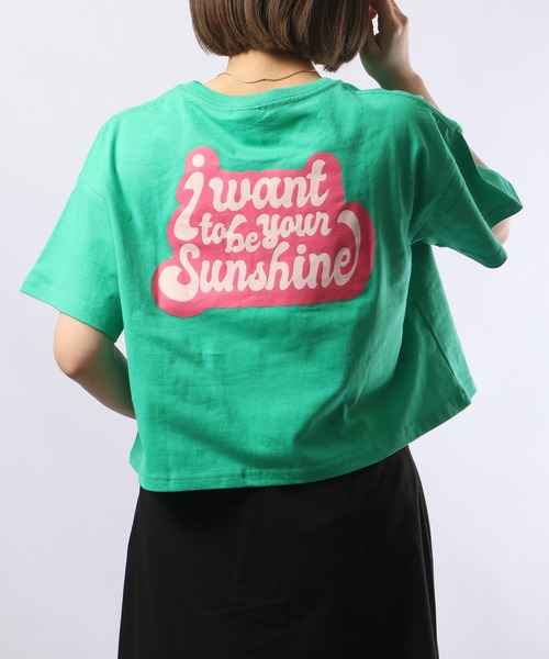 spiritoso(スピリトーゾ)の「spiritoso プリントTシャツ 半袖(Tシャツ/カットソー・レディース・レッド/ホワイト/バイオレット/カーキ/スミクロ/グレイッシュベージュ/オレンジ/グリーン・F)」の5枚目の写真