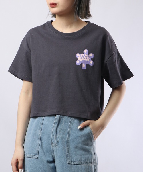 spiritoso(スピリトーゾ)の「spiritoso プリントTシャツ 半袖(Tシャツ/カットソー・レディース・レッド/ホワイト/バイオレット/カーキ/スミクロ/グレイッシュベージュ/オレンジ/グリーン・F)」の17枚目の写真