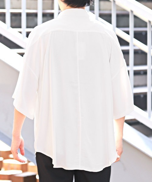 LUXSTYLE（ラグスタイル）の「ビッグシルエット半袖シャツ（シャツ/ブラウス・メンズ・ブラック/ホワイト/ブルーグレー/グリーン・L/M/XL）」の5枚目の写真