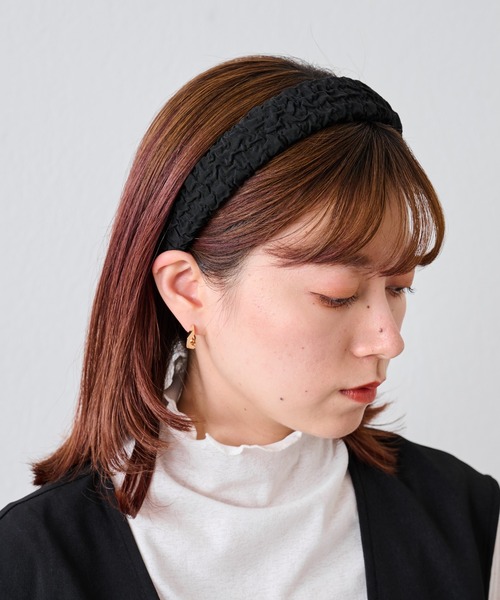 COLONY 2139(コロニートゥーワンスリーナイン)の「クシュクシュカチューシャ(カチューシャ・レディース・ベージュ/ブラック・FREE)」の5枚目の写真