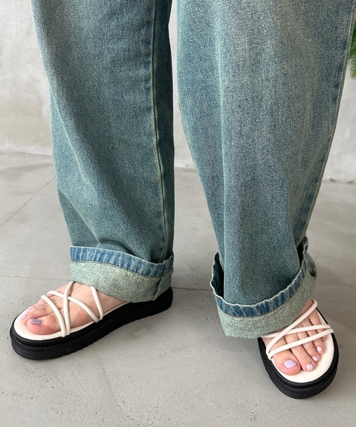 kutir（クティール）の「2way クロスストラップ厚底サンダル（サンダル・レディース・アイボリー/ブラック/グリーン・LARGE/X-LARGE/MEDIUM/SMALL）」の12枚目の写真