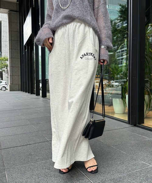 DouDou(ドゥドゥ)の「ミニ裏毛イージースカート(スカート・レディース・チャコールグレー/ベージュ・FREE)」の10枚目の写真