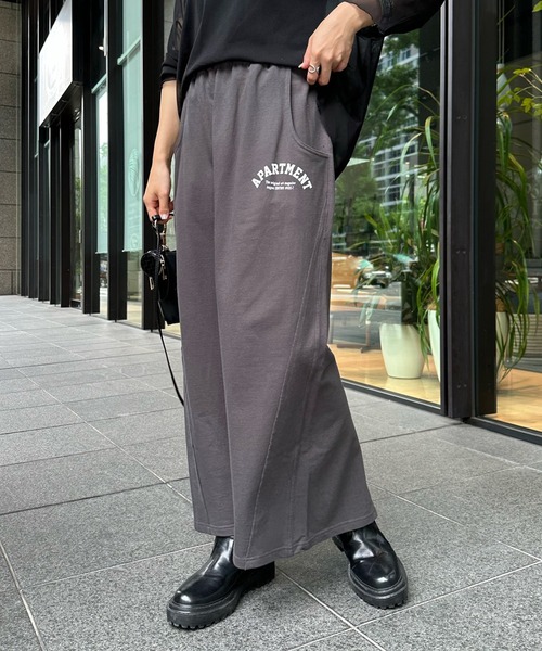 DouDou(ドゥドゥ)の「ミニ裏毛イージースカート(スカート・レディース・チャコールグレー/ベージュ・FREE)」の18枚目の写真