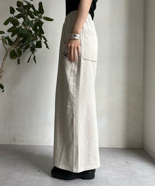 DouDou(ドゥドゥ)の「ミニ裏毛イージースカート(スカート・レディース・チャコールグレー/ベージュ・FREE)」の22枚目の写真