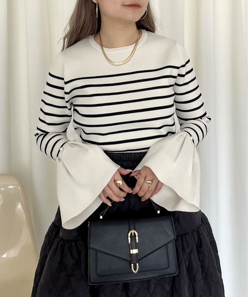 prose verse(プロズヴェール)の「ベルスリーブパールフレアニット(ニット/セーター・レディース・オフホワイト/ブラック・MEDIUM/LARGE)」の3枚目の写真