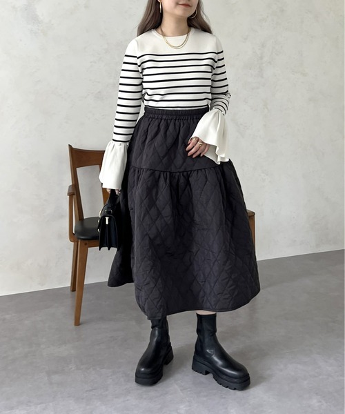 prose verse(プロズヴェール)の「ベルスリーブパールフレアニット(ニット/セーター・レディース・オフホワイト/ブラック・MEDIUM/LARGE)」の8枚目の写真