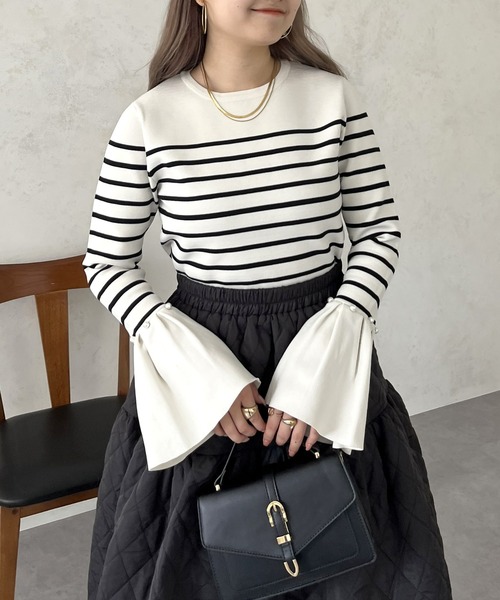 prose verse(プロズヴェール)の「ベルスリーブパールフレアニット(ニット/セーター・レディース・オフホワイト/ブラック・MEDIUM/LARGE)」の11枚目の写真