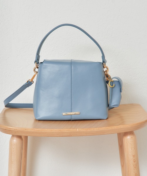 Chico（チコ）の「【新色追加】ラウンドハンドルマグネットバッグ（ショルダーバッグ・レディース・ブラック/アイボリー/ブルー/ピンク・FREE）」の6枚目の写真