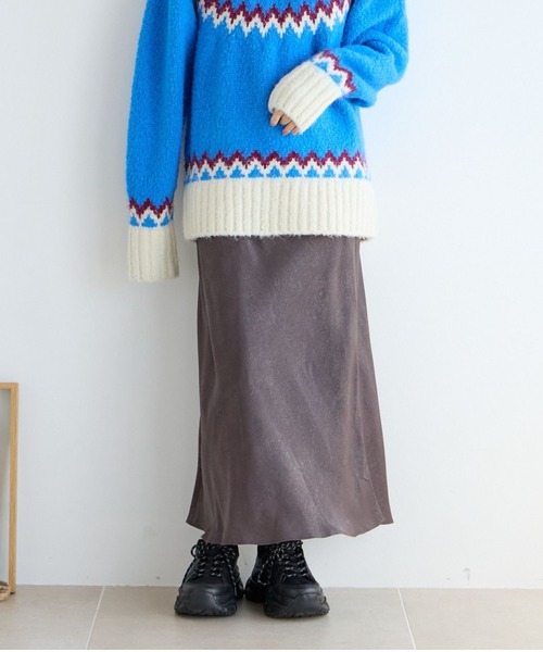 LOWRYS FARM（ローリーズファーム）の「サテンフレアスカート　980536（スカート・レディース・ブラウン/ブラック/アイボリー/チャコールグレー/カーキ・LONG/SHORT/20cm）」の6枚目の写真