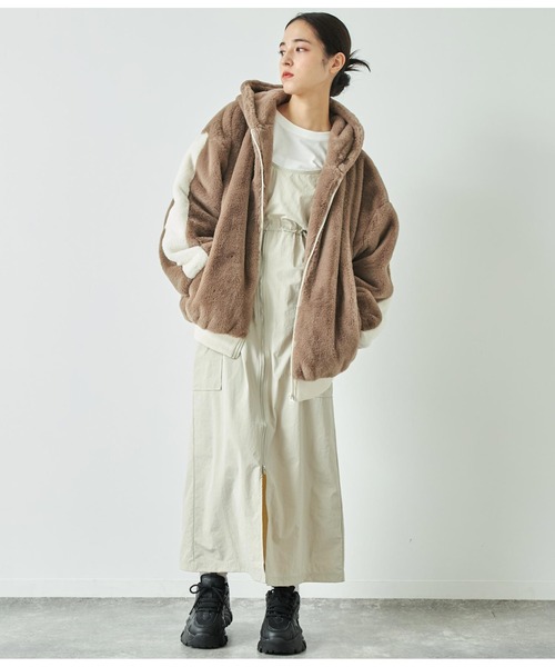 ANAP(アナップ)の「フロントジップミリタリーキャミワンピース(ワンピース・レディース・ブラック/グレイッシュベージュ・FREE)」の19枚目の写真