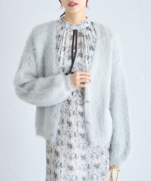 tocco closet（トッコ　クローゼット）の「ロングシャギーニットカーディガン（カーディガン/ボレロ・レディース・ピンクベージュ/グレー系その他/オフホワイト・M）」の11枚目の写真
