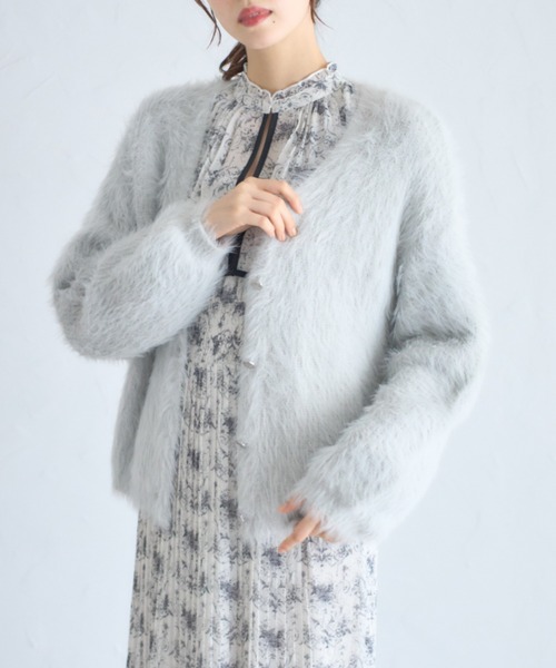 tocco closet（トッコ　クローゼット）の「ロングシャギーニットカーディガン（カーディガン/ボレロ・レディース・ピンクベージュ/グレー系その他/オフホワイト・M）」の12枚目の写真