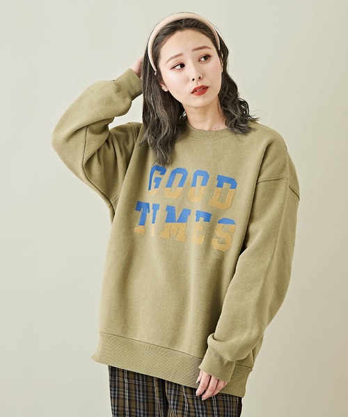 CUBE SUGAR（キューブシュガー）の「裏起毛スウェットロゴプリントプルオーバー（スウェット・レディース・ブラック/カーキ/マルチ/オートミール/レッド・M）」の4枚目の写真