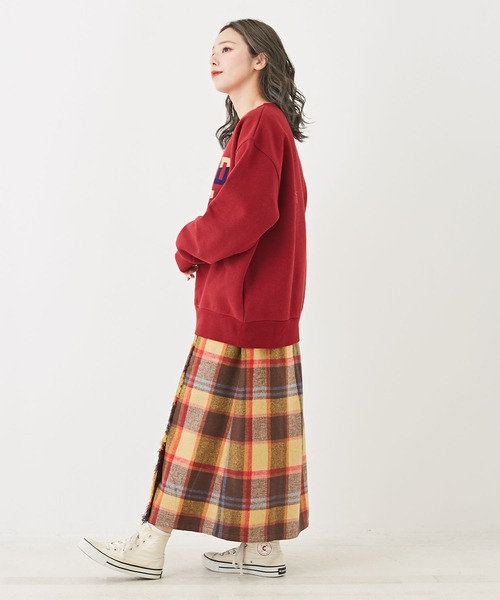 CUBE SUGAR（キューブシュガー）の「裏起毛スウェットロゴプリントプルオーバー（スウェット・レディース・ブラック/カーキ/マルチ/オートミール/レッド・M）」の12枚目の写真