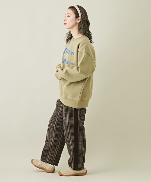 CUBE SUGAR（キューブシュガー）の「裏起毛スウェットロゴプリントプルオーバー（スウェット・レディース・ブラック/カーキ/マルチ/オートミール/レッド・M）」の16枚目の写真