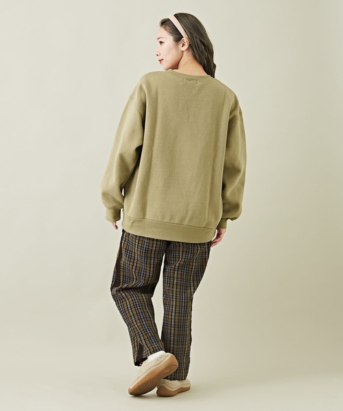 CUBE SUGAR（キューブシュガー）の「裏起毛スウェットロゴプリントプルオーバー（スウェット・レディース・ブラック/カーキ/マルチ/オートミール/レッド・M）」の17枚目の写真