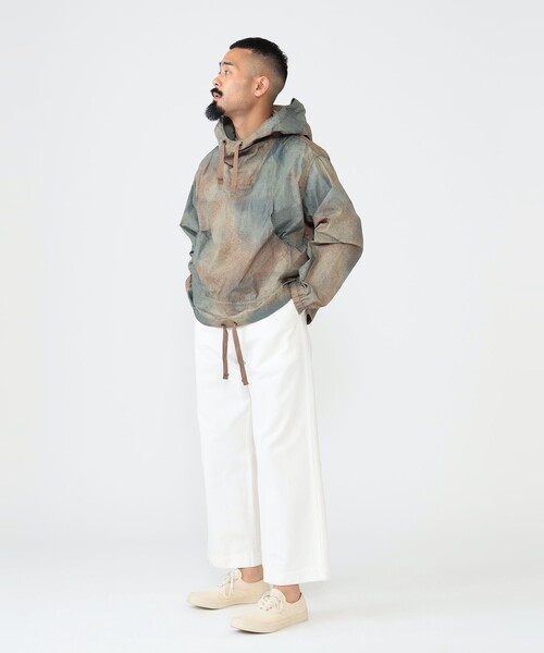 BEAMS PLUS（ビームスプラス）の「BEAMS PLUS / ナイロン カモフラージュ プリント ミリタリー スモック（ブルゾン・メンズ・ベージュ/オリーブ・S/L/XL/M）」の3枚目の写真