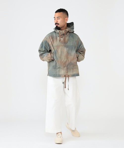 BEAMS PLUS（ビームスプラス）の「BEAMS PLUS / ナイロン カモフラージュ プリント ミリタリー スモック（ブルゾン・メンズ・ベージュ/オリーブ・S/L/XL/M）」の4枚目の写真