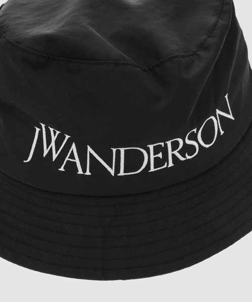 JW Anderson(ジェイダブリューアンダーソン)の「ハット(ハット・レディース・ブラック/ブルー・ML/SM)」の3枚目の写真
