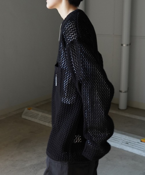 Red Cap Girl（レッドキャプガール）の「25SS ビッグシルエット ワンポイント刺繍 メッシュニットプルオーバー ユニセックス（ニット/セーター・メンズ・ブルー/ブラック/ベージュ・M/L）」の6枚目の写真