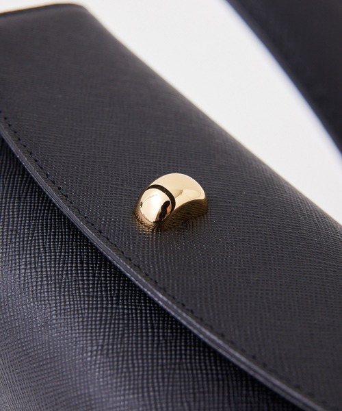 Whim Gazette（ウィムガゼット）の「【Hoaw.】チェーンワンハンドルバッグ（ハンドバッグ・レディース・アイボリー/ブラック・FREE）」の16枚目の写真