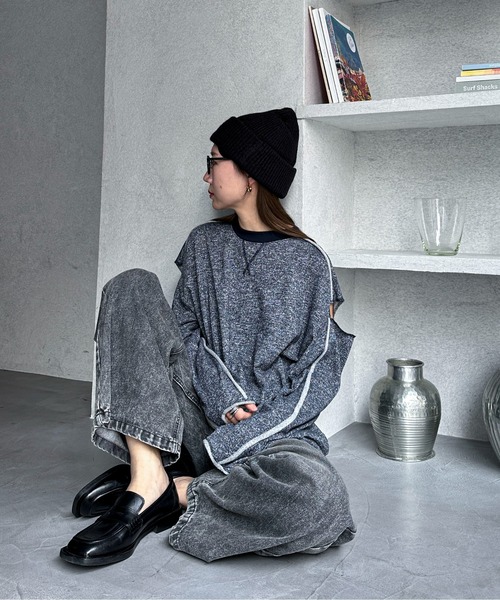 feepur（フェピュール）の「アームスリットルーズラメスウェット（スウェット・レディース・グレー/ベージュ/ネイビー・MEDIUM）」の5枚目の写真