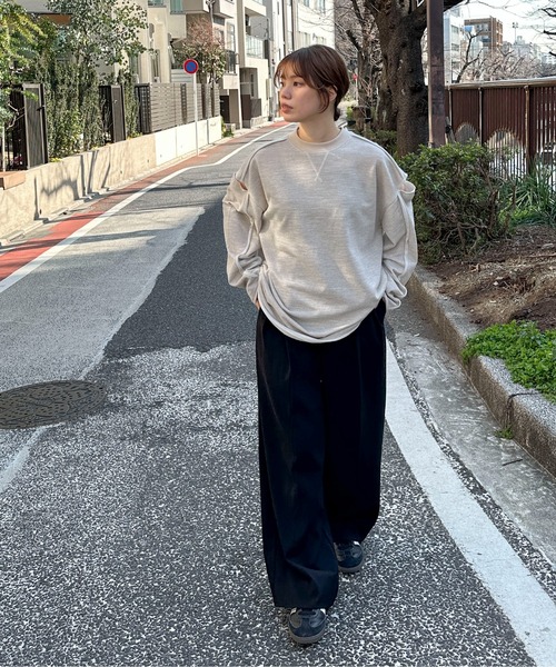 feepur（フェピュール）の「アームスリットルーズラメスウェット（スウェット・レディース・グレー/ベージュ/ネイビー・MEDIUM）」の18枚目の写真