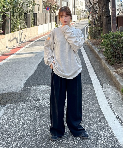 feepur（フェピュール）の「アームスリットルーズラメスウェット（スウェット・レディース・グレー/ベージュ/ネイビー・MEDIUM）」の19枚目の写真