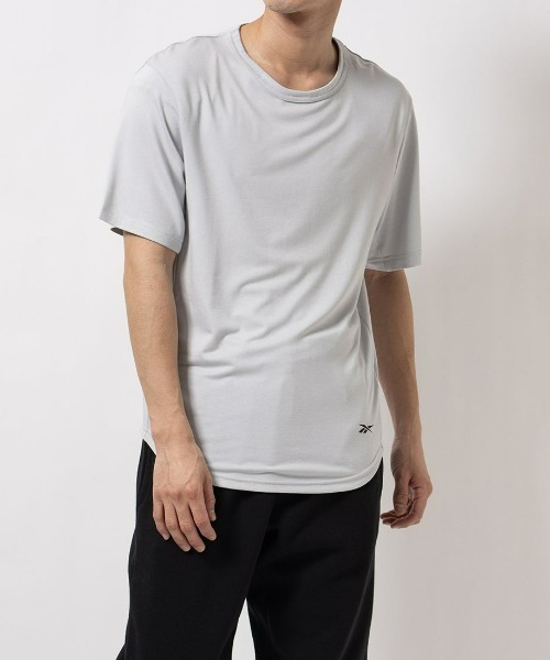 Reebok(リーボック)の「チル Tシャツ / RBK-CHILL+ SS TEE(Tシャツ/カットソー・メンズ・ブラック/ライトグレー/ダークグリーン・LARGE/MEDIUM/SMALL/XX-LARGE/X-LARGE)」の1枚目の写真